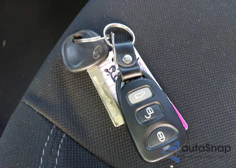 2014 Hyundai Veloster Base W/Black from USA, damaged, VIN KMHTC6AD1EU209574